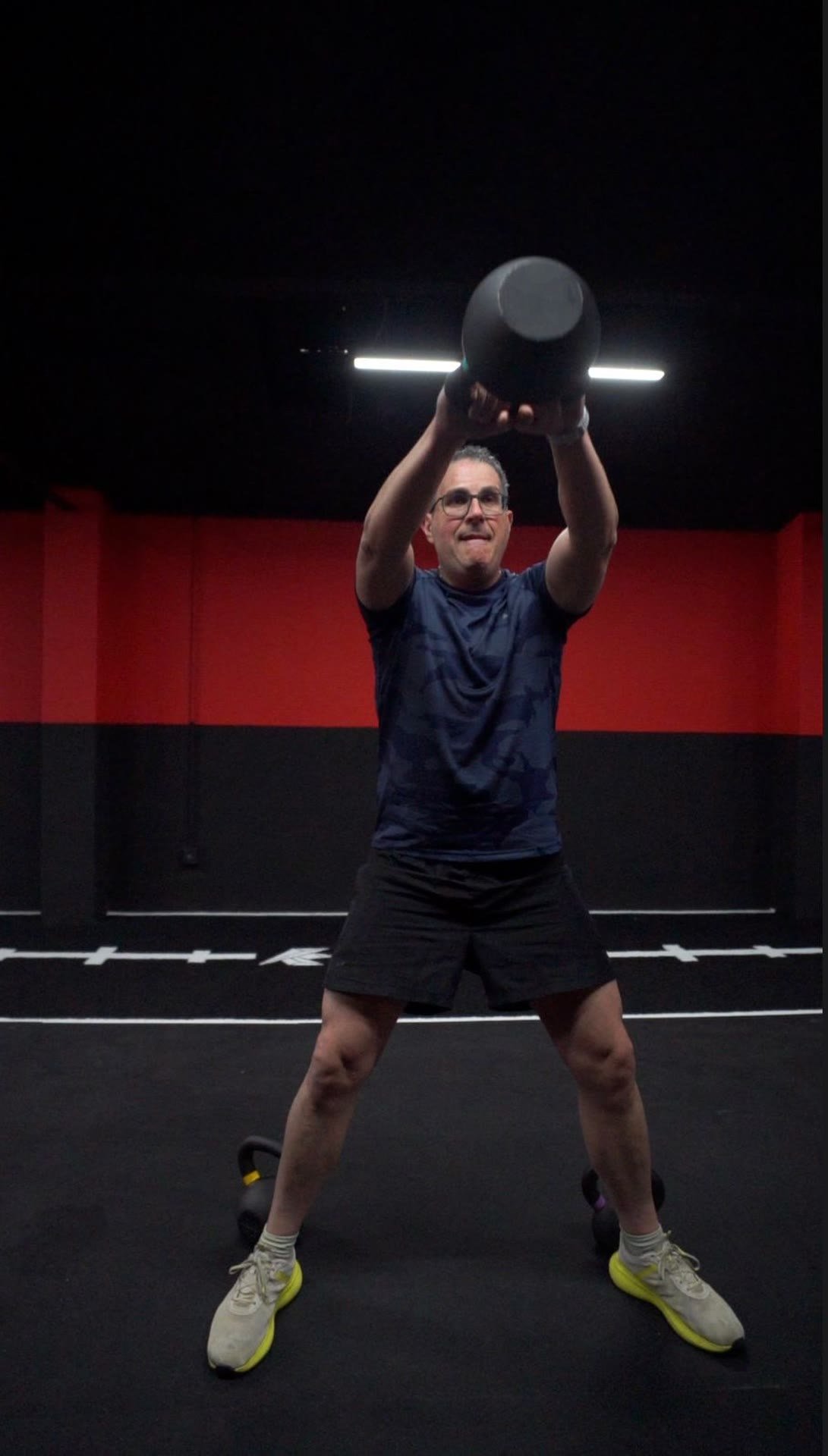 Entrenamiento personal con kettlebell en Ethos Fitness